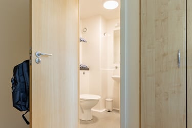 Platinum En Suite at Europa, 190 Erskine Street, City Centre, Liverpool, L61AL - Image 12